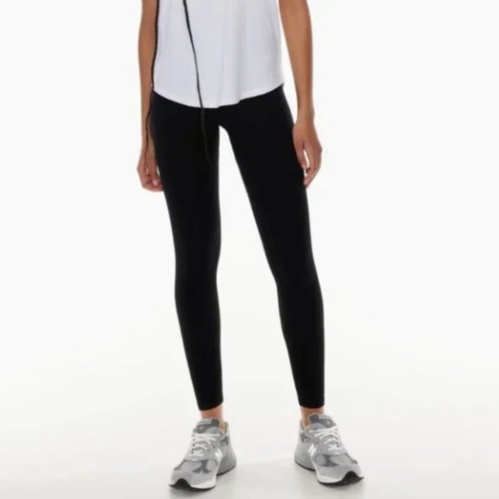 Aritzia The Group Babaton black leggings
